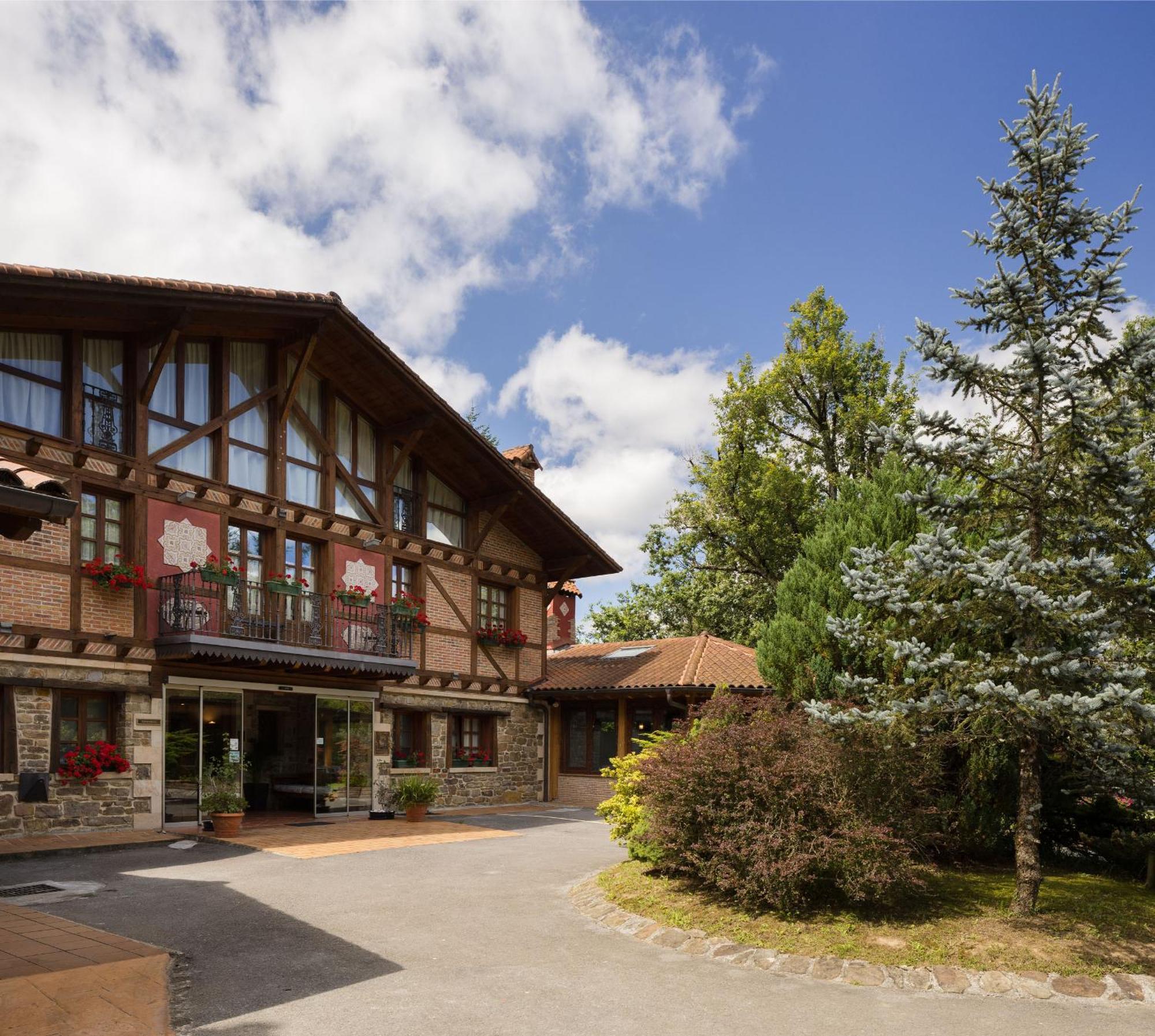Hotel & Spa Etxegana Zeanuri Exterior foto